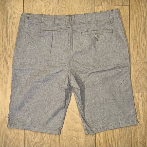 Bluenotes Classic Flat Front Shorts Size 36 - Picture 2 of 2